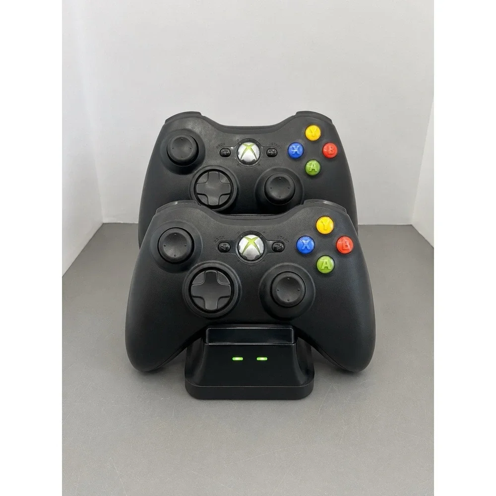 Microsoft Xbox 360 Pro White Console Gaming 2 Controllers W/ Cords, Ext Drive